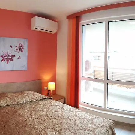 Las Brisas C12 Апартаменты *